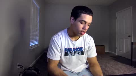 Snapshot of itstarzan chatting on 23, 12, 2024 TARZAN online show from 23, 12, 2024