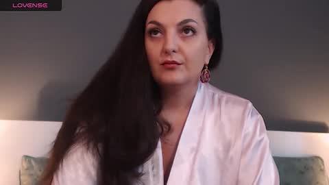 Melissa Khaan online show from 7, 11, 2025