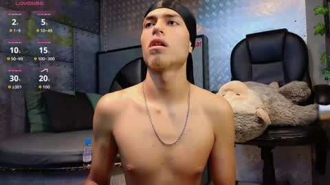 itszairen online show from 12, 3, 2026