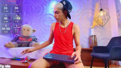 Snapshot of itszairen chatting on 30, 4, 2026 itszairen online show from 30, 4, 2026