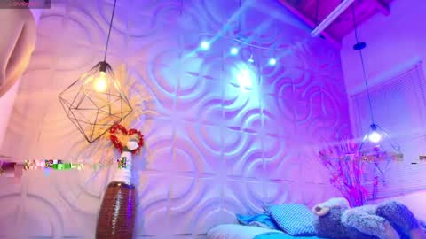 Snapshot of itszairen chatting on 7, 5, 2026 itszairen online show from 7, 5, 2026