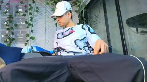 Snapshot of itszairen chatting on 28, 5, 2026 itszairen online show from 28, 5, 2026