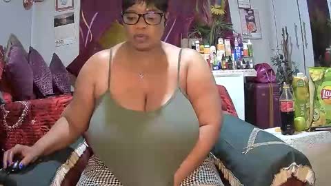 itumeleng74 online show from 8, 11, 2025