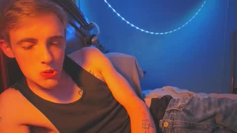 itzd123 online show from 25, 4, 2026