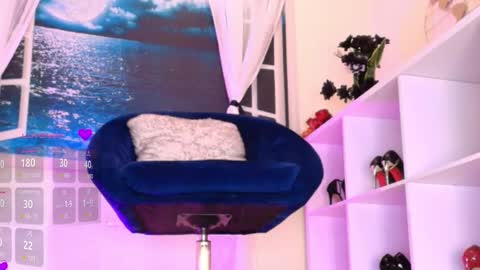 Call me Itzel   online show from 10, 3, 2025