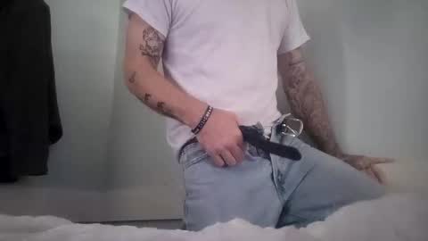 Itzmeebabyy online show from 25, 2, 2025