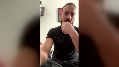 Snapshot of iuri1990 chatting on 9, 3, 2026 iuri1990 online show from 9, 3, 2026