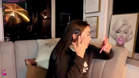 Ivanna West online show from 8, 1, 2026