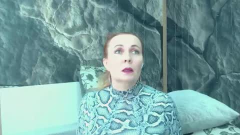 IrennaSplash online show from 9, 2, 2026