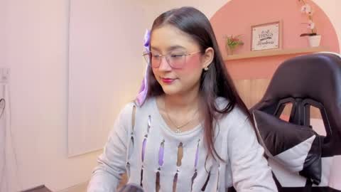 I V E T T E online show from 21, 4, 2026