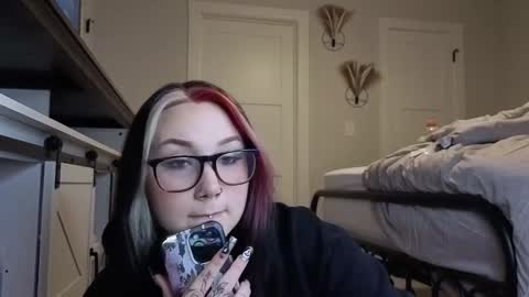 Snapshot of iveyjade33 chatting on 20, 10, 2025 ivey jade online show from 20, 10, 2025