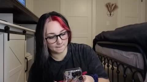 Snapshot of iveyjade33 chatting on 21, 10, 2025 ivey jade online show from 21, 10, 2025