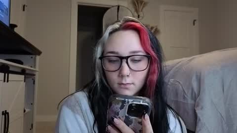 Snapshot of iveyjade33 chatting on 12, 11, 2025 ivey jade online show from 12, 11, 2025