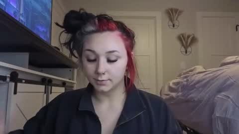 Snapshot of iveyjade33 chatting on 15, 11, 2025 ivey jade online show from 15, 11, 2025