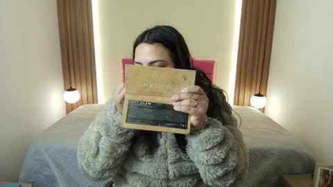 Snapshot of ivonneross_ chatting on 22, 5, 2026 I V O N N E R O S S online show from 22, 5, 2026