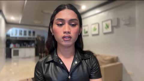 Snapshot of ivorycollins chatting on 8, 10, 2025 kirstenelsie online show from 8, 10, 2025