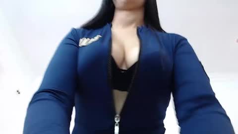 ivorynoir online show from 20, 4, 2026