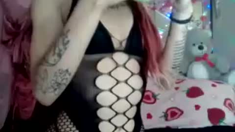 ivorytrixx online show from 25, 6, 2026