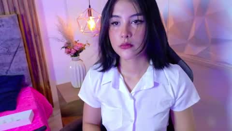 Ivy Gloom online show from 18, 7, 2026