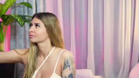 Snapshot of ivy_myaa chatting on 18, 6, 2026 Ivy Myaa online show from 18, 6, 2026