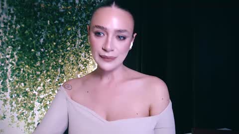 Miss Ivy online show from 1, 2, 2025