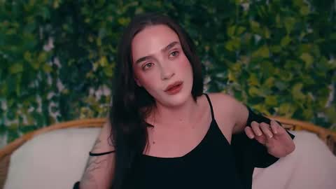 Miss Ivy online show from 20, 11, 2025