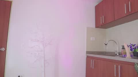 Ivy  online show from 16, 4, 2026