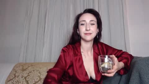 Ivy Rosie online show from 11, 10, 2025