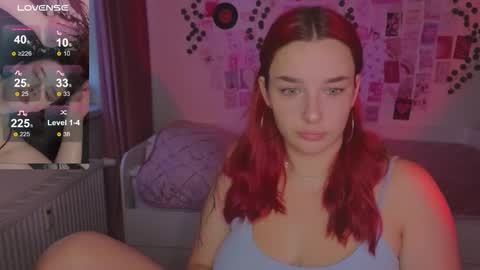 Snapshot of iwi_wi_wi chatting on 17, 9, 2025 Daisy online show from 17, 9, 2025