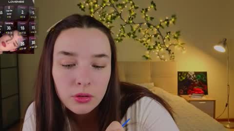 Snapshot of iwi_wi_wi chatting on 15, 3, 2026 Daisy online show from 15, 3, 2026