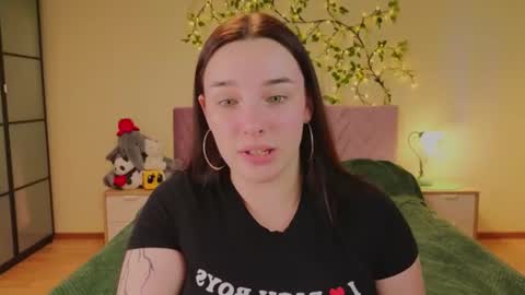 Daisy online show from 16, 6, 2026