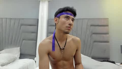 izato online show from 24, 2, 2025