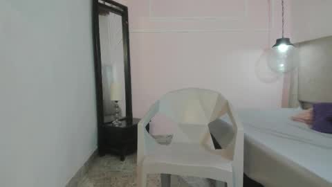 izelevans online show from 26, 3, 2026