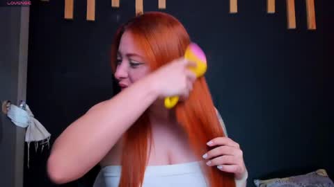 hot izys online show from 26, 4, 2026