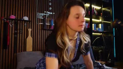 Izzy Inked online show from 16, 3, 2026