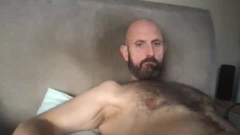 Snapshot of izzysboytoy1 chatting on 28, 11, 2025 izzysboytoy1 online show from 28, 11, 2025