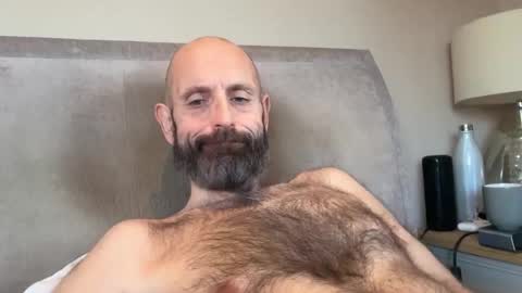 Snapshot of izzysboytoy1 chatting on 6, 1, 2026 izzysboytoy1 online show from 6, 1, 2026