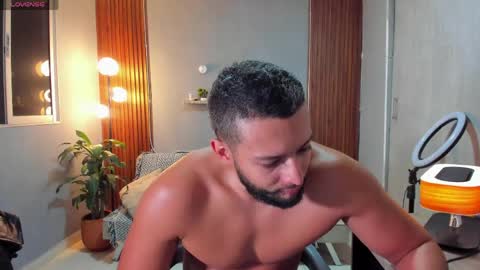 Calix  Independient model Insta and twt Calixsnake online show from 28, 4, 2026