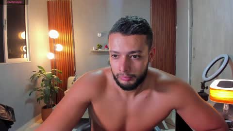 Calix  Independient model Insta and twt Calixsnake online show from 30, 4, 2026