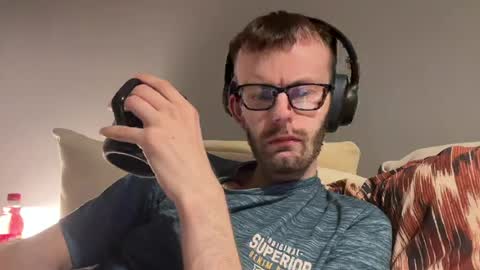 Snapshot of j_ddog chatting on 29, 6, 2026 JDogg online show from 29, 6, 2026