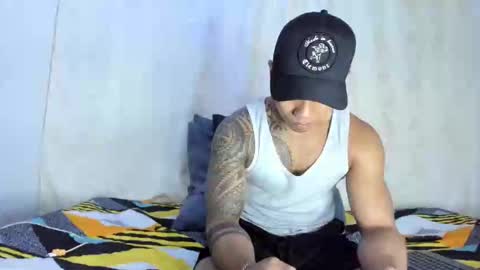 i am juan musiry independent model  online show from 18, 12, 2024