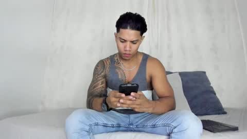 i am juan musiry independent model  online show from 30, 12, 2024