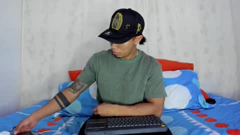 i am juan musiry independent model  online show from 28, 2, 2025