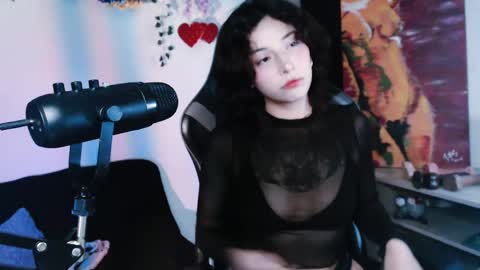 jade 18  online show from 24, 4, 2026