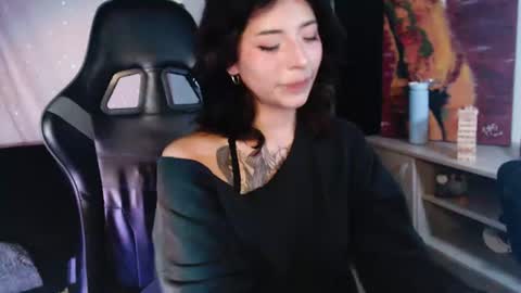 jade 18  online show from 15, 7, 2026