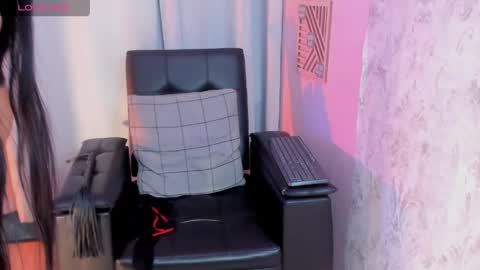 Jade West online show from 28, 5, 2026