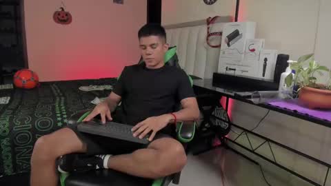 JACK CASTELL online show from 30, 9, 2025