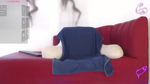    online show from 23, 4, 2026