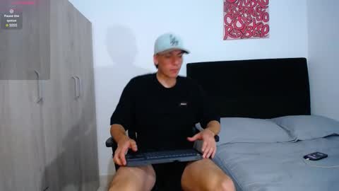 INDEPENDENT MODEL online show from 20, 2, 2025