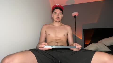 INDEPENDENT MODEL online show from 28, 4, 2026